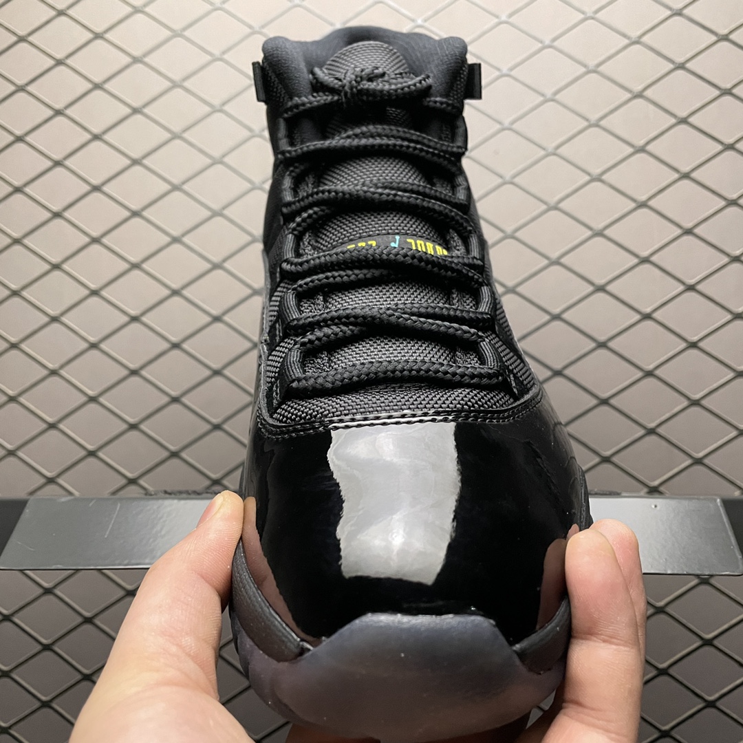JRD 11 Retro Gamma Blue CT8012-047