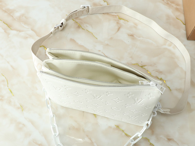 10.2″x7.9″x4.7″ Leather Chains Handbag with Adjustable Strap BB-921517