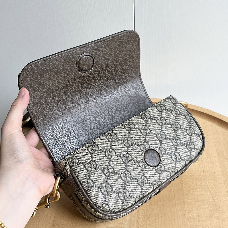 7.9″x4.7″x2.4″ magnetic snap Canvas Handbag BB-921363