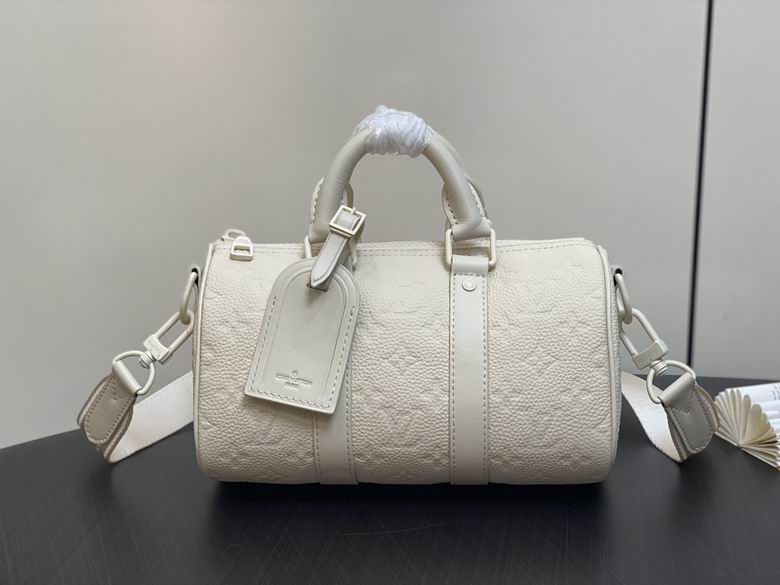 LV travelling bag 25X15X15cm