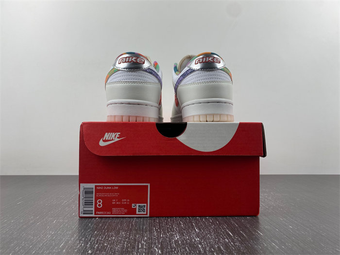 NK Dunk Low White Multi-Color Paisley (GS) FN8913-141