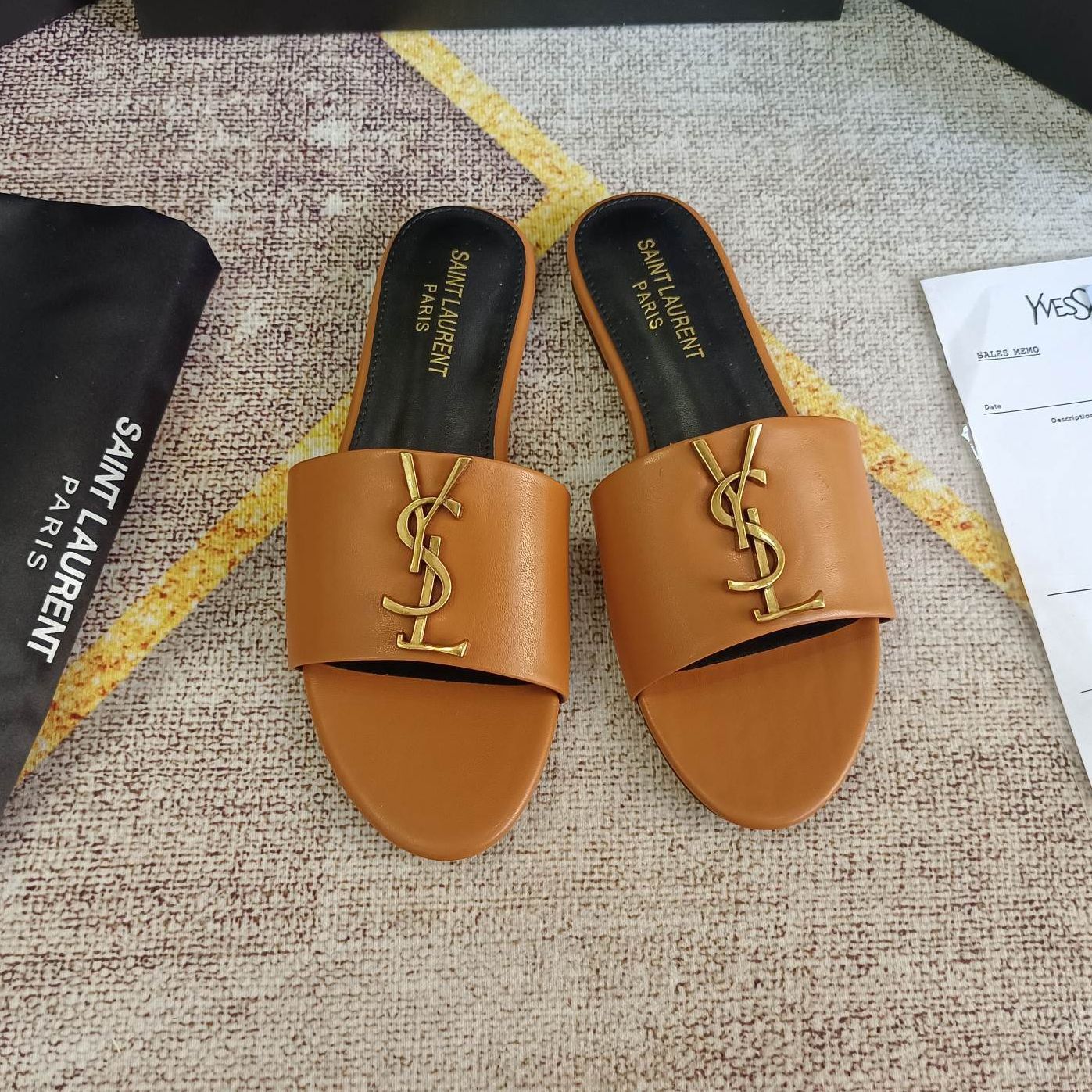 Classic Gold Signature Flat Slippers LX-872029