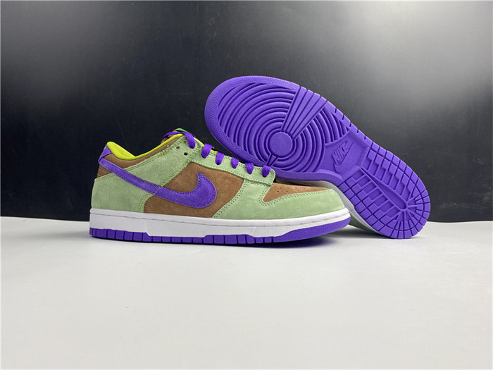 NK Dunk Low Veneer DA1469-200
