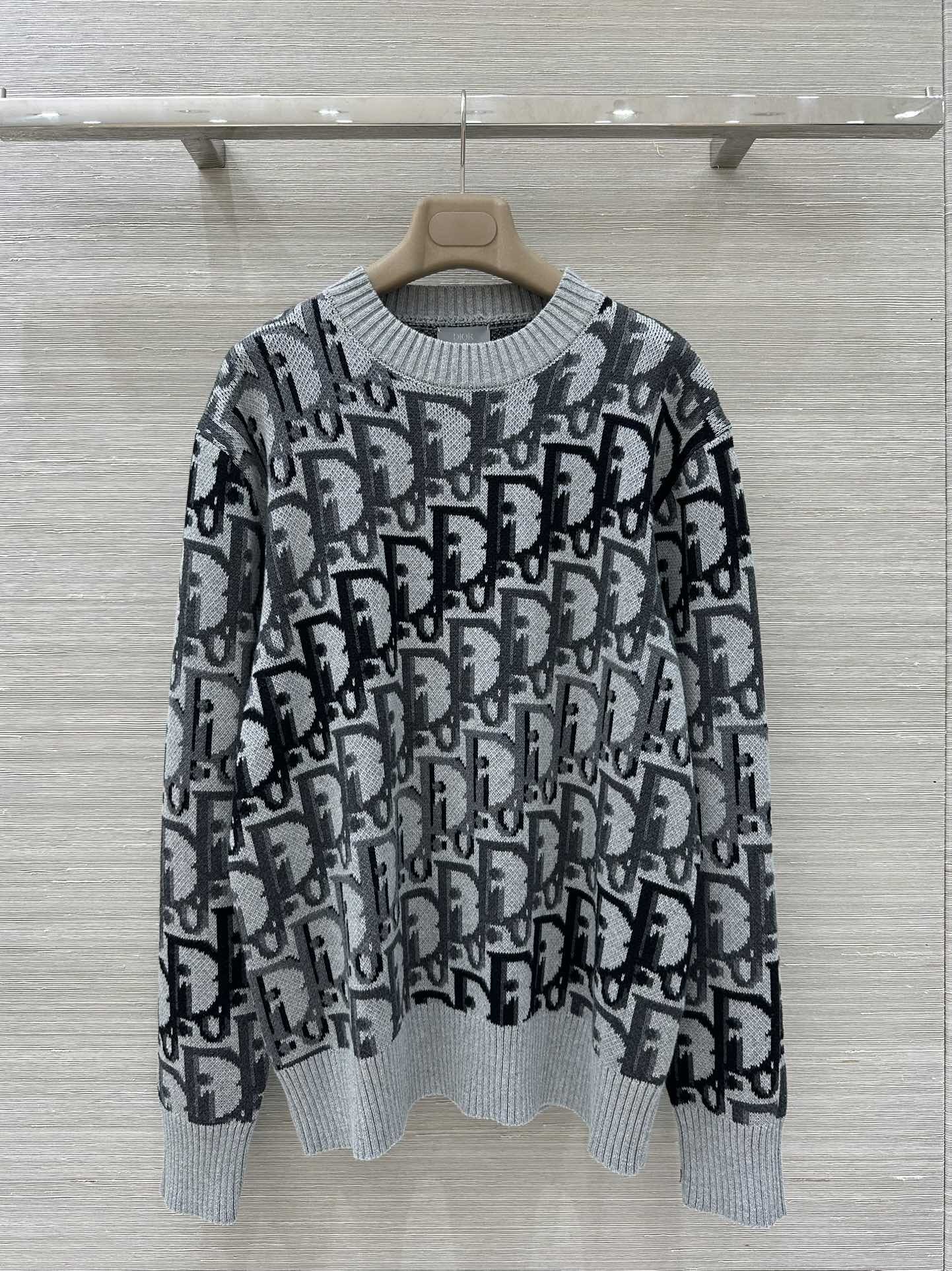 DR Oblique Sweater