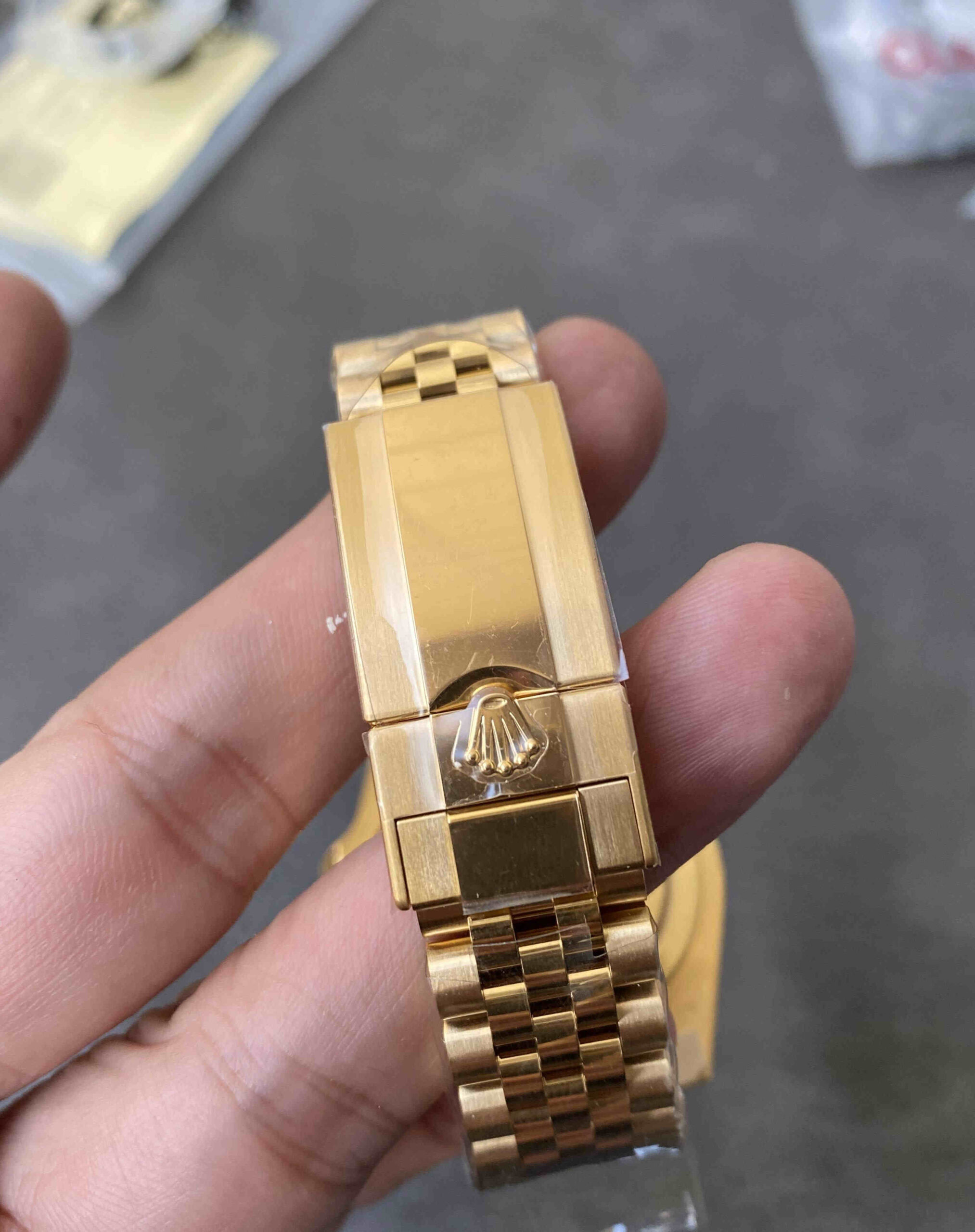 Clean Factory 126718GRNR Yellow Gold GMT-Master II Replica
