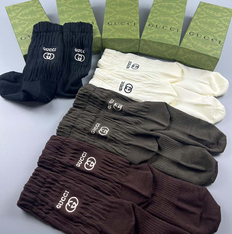 Set of 4 Pairs of Cotton Anti-bacterial Crew Socks WZ-924000147