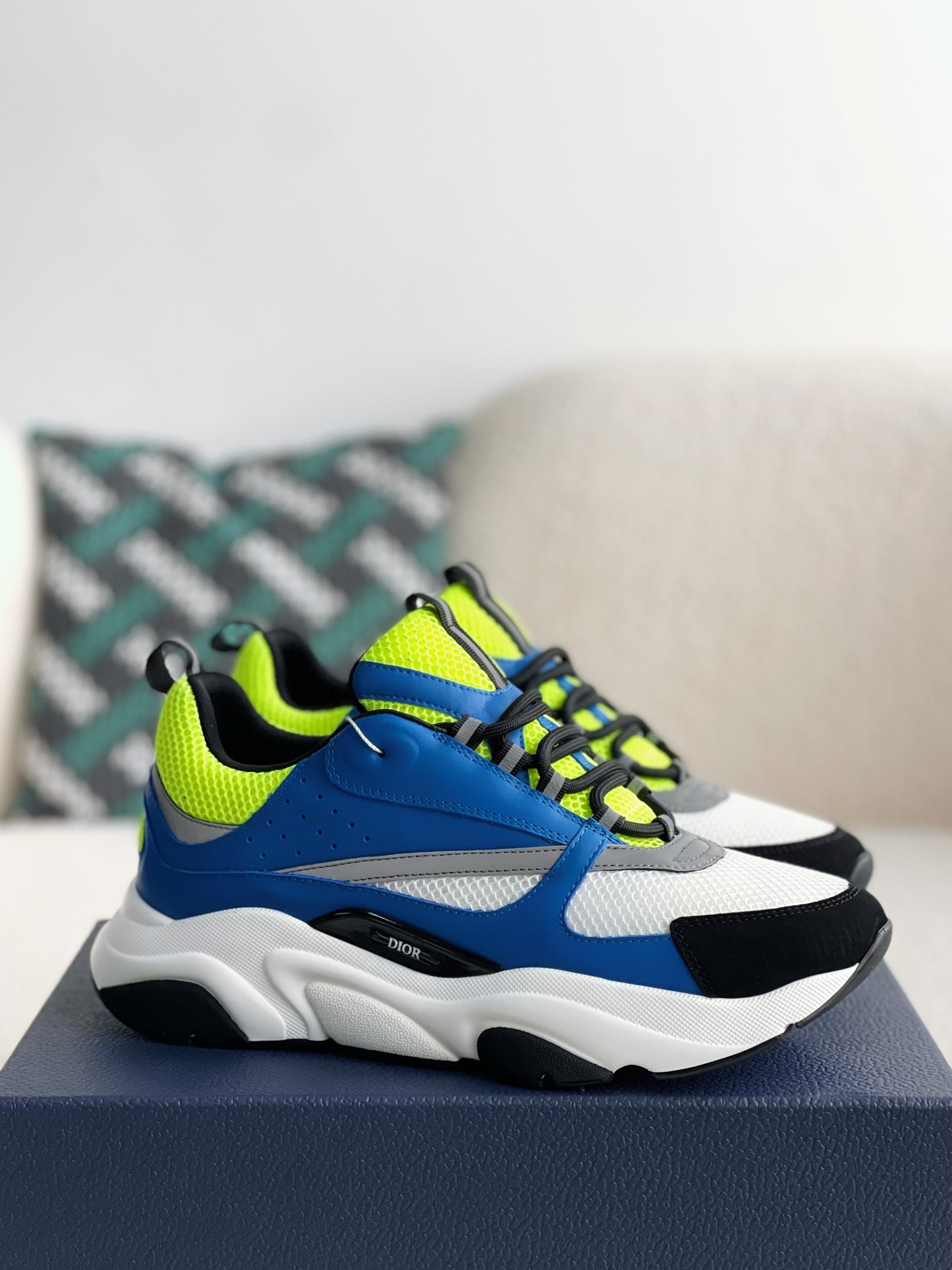 DR classic B22 Clunky Sneaker