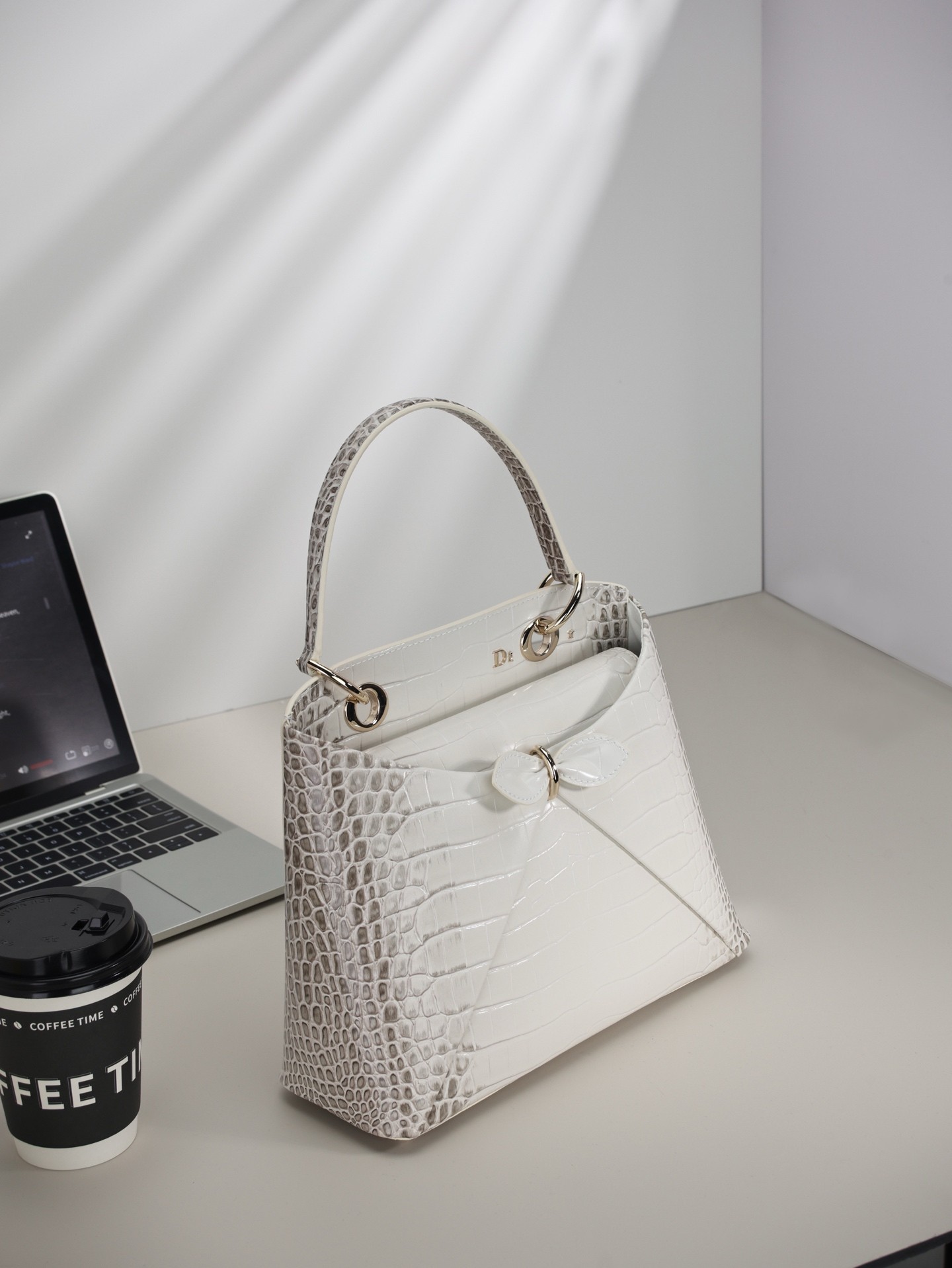 DR Handbag 28x10x22cm