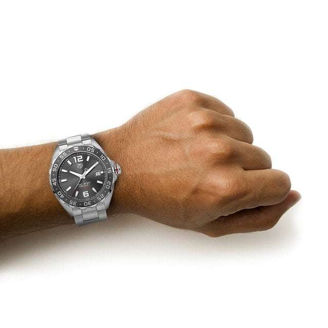 TAG Heuer Formula 1 Date