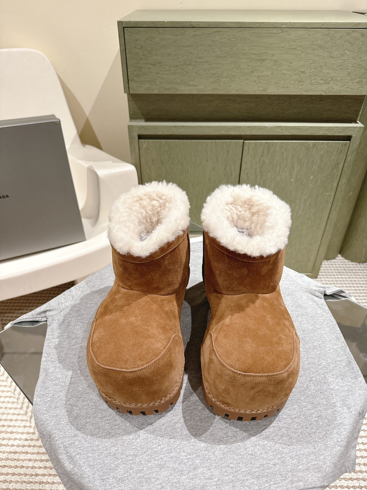 BLCG WINTER SHOES