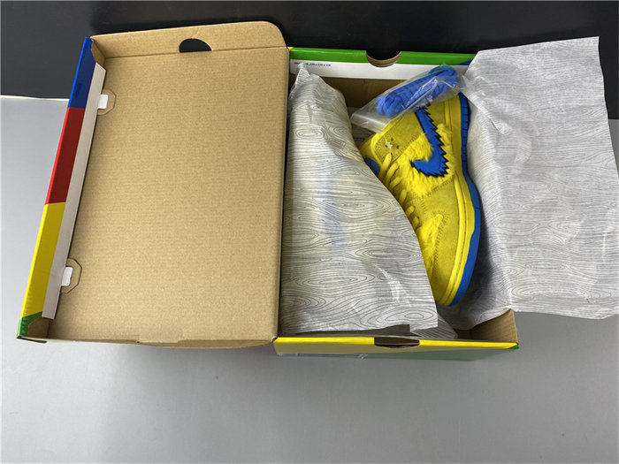 NK SB Dunk Low Grateful Dead Bears Opti Yellow CJ5378-700
