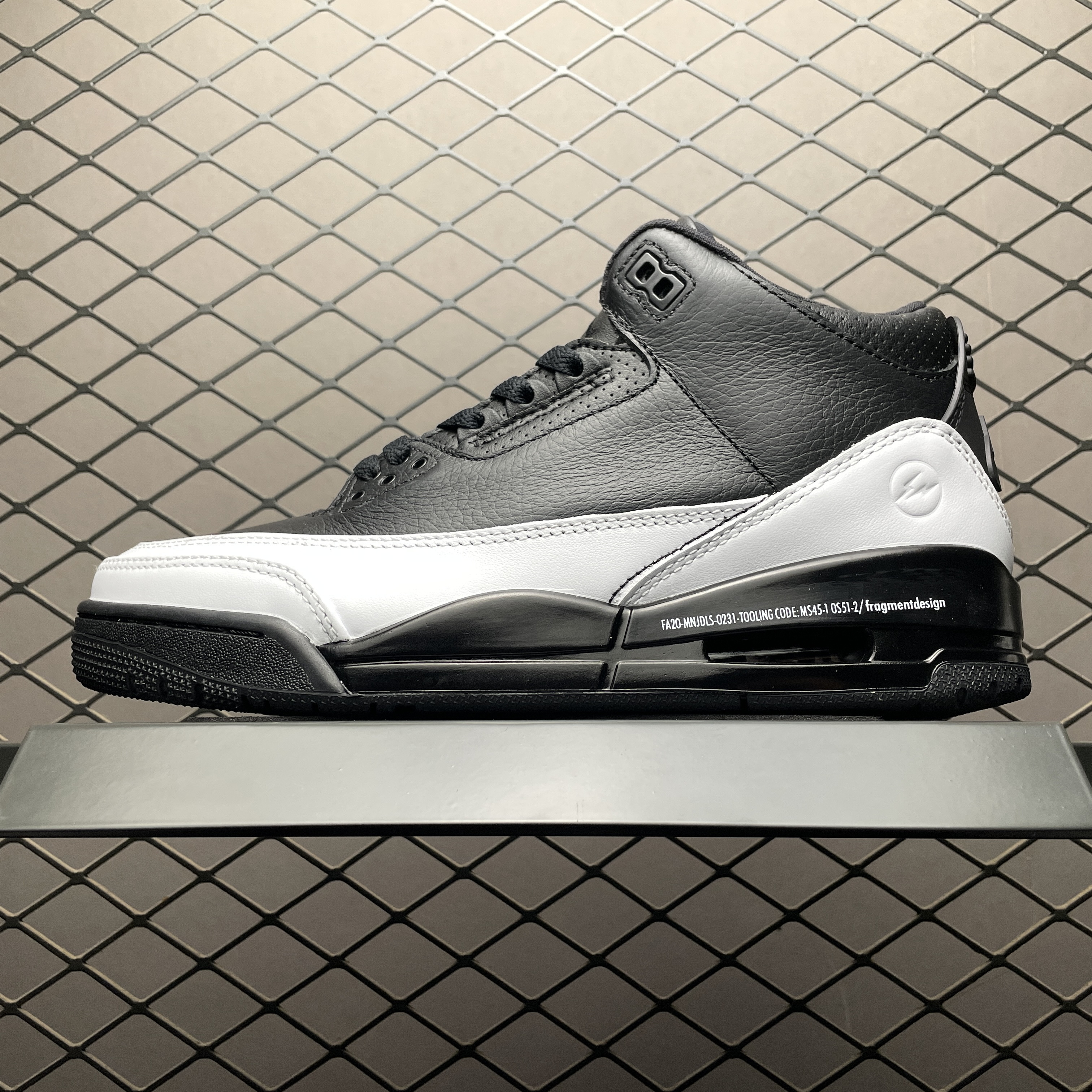 Air JRD 3 Retro DA3595-001
