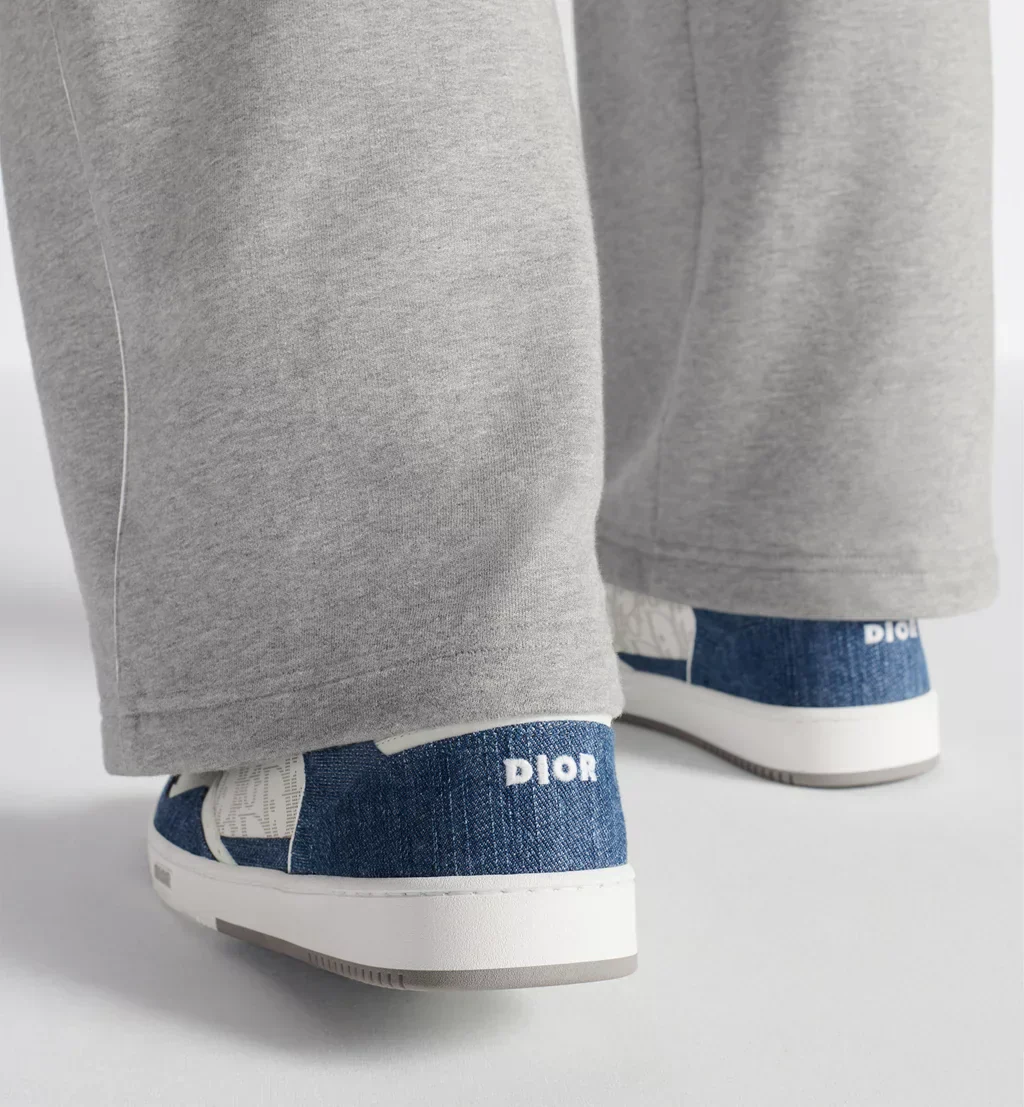 DR B27 Uptown Low-Top Sneaker
