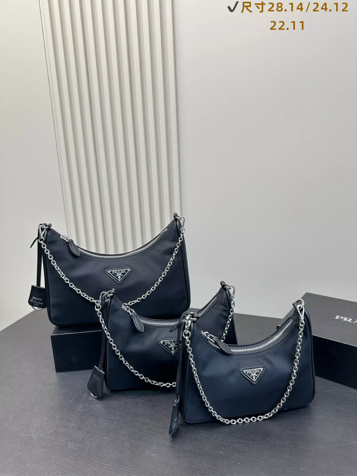 3Sizes Small:8.7″x4.3″ Medium:9.4″x4.7″ Big:11″x5.5″ Crossbody bag with Adjustable Straps BB-921853