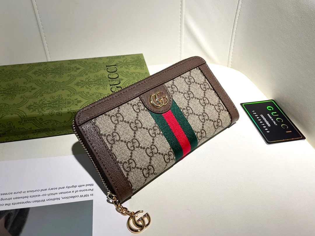 【Gucci】 Ultra-thin design! A wallet that fits perfectly in your pocket.