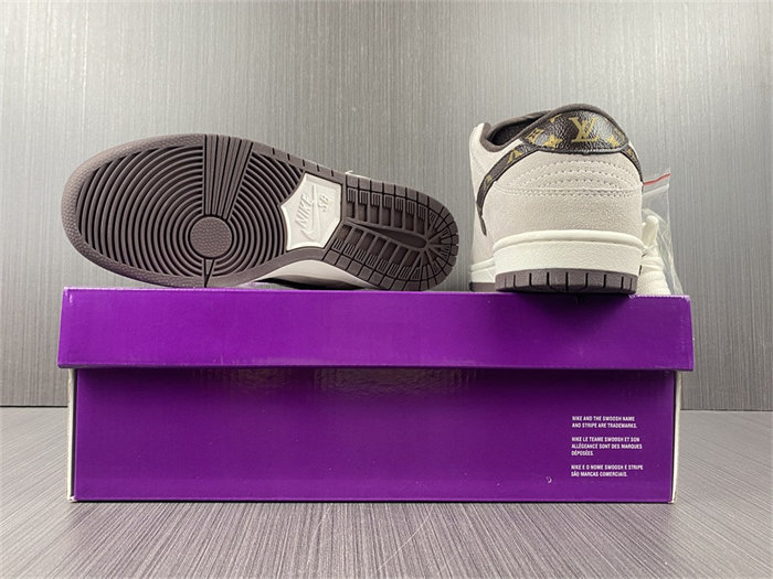 NK SB Dunk Low Loon bQ6817 020