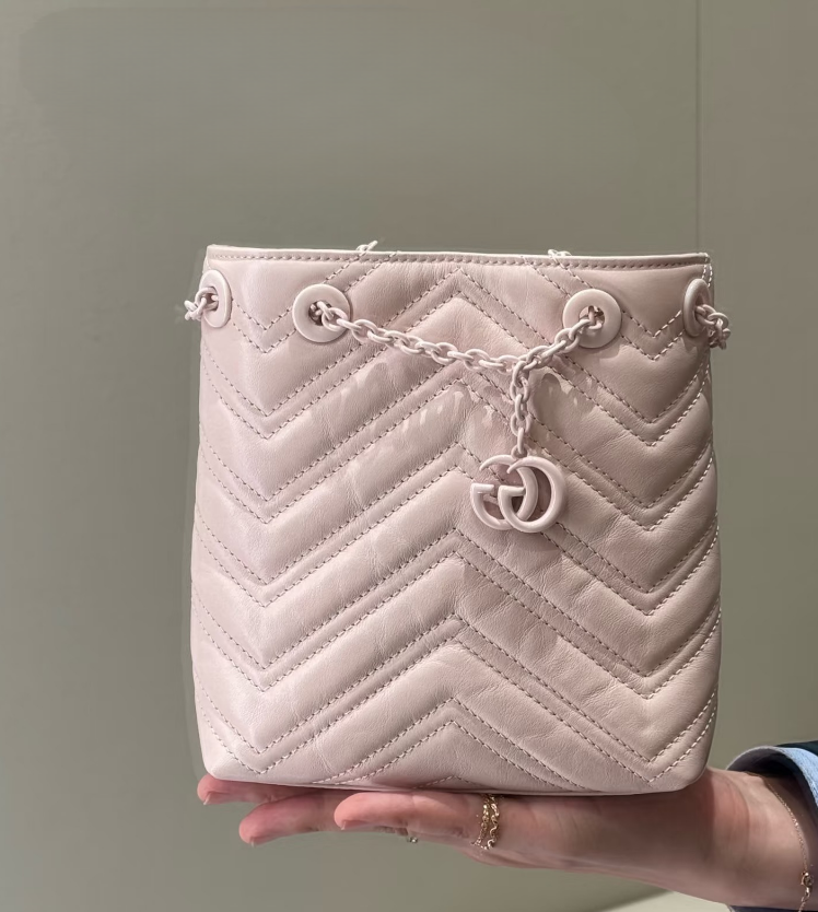 Gucci GG Marmont nano bucket bag