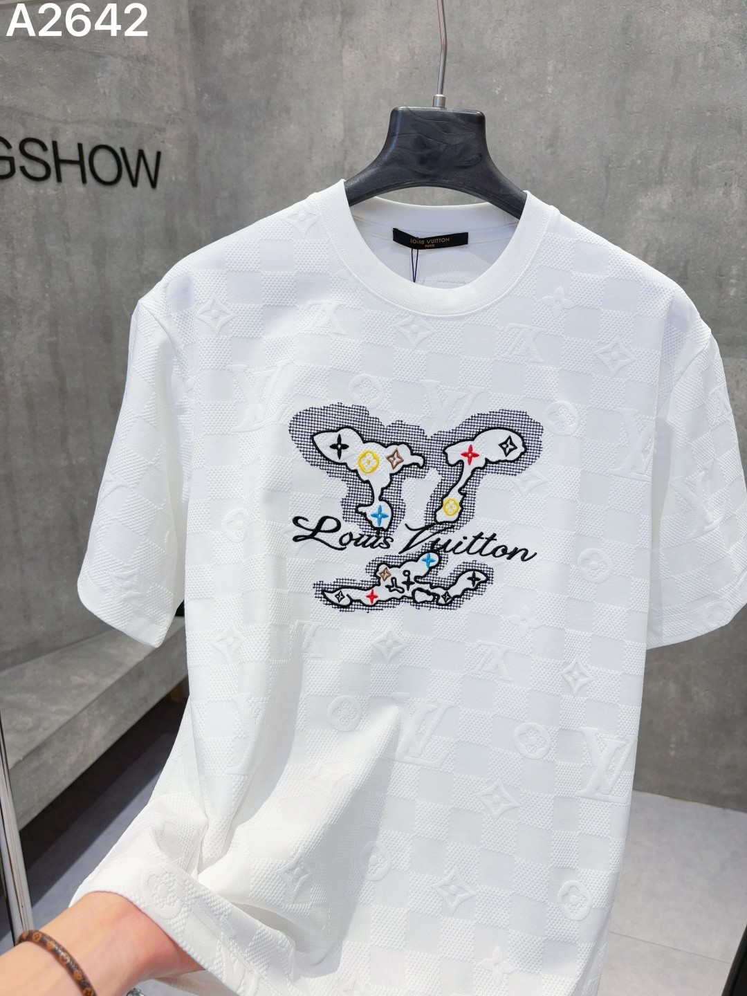 LV T-shirt（Multiple colors）