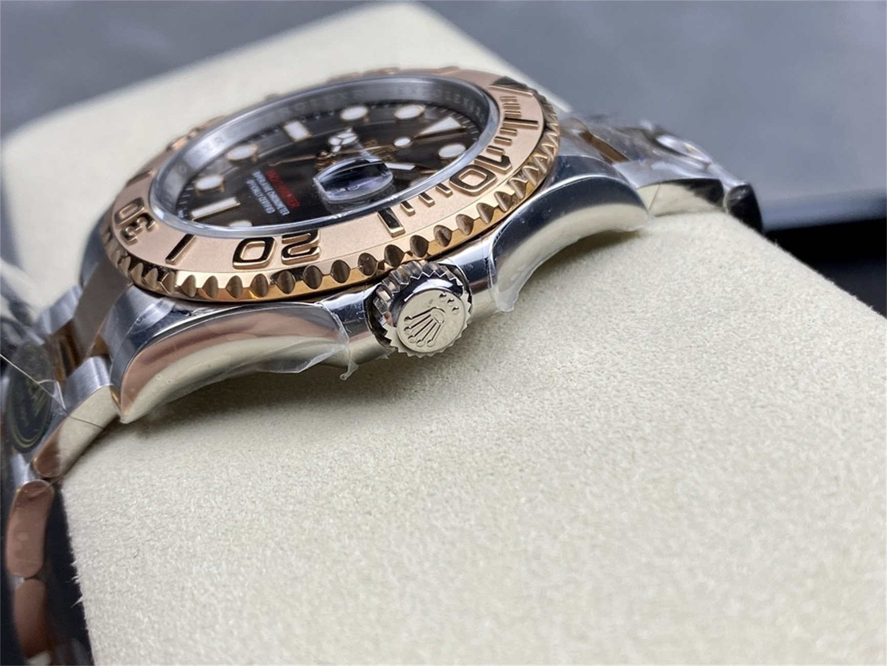 Product Page: Clean Factory Rolex Yacht-Master 40 Brown Dial (M126621‐0001)