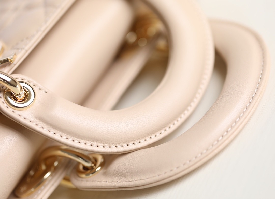 DR Shoulder bag 22x12x6cm