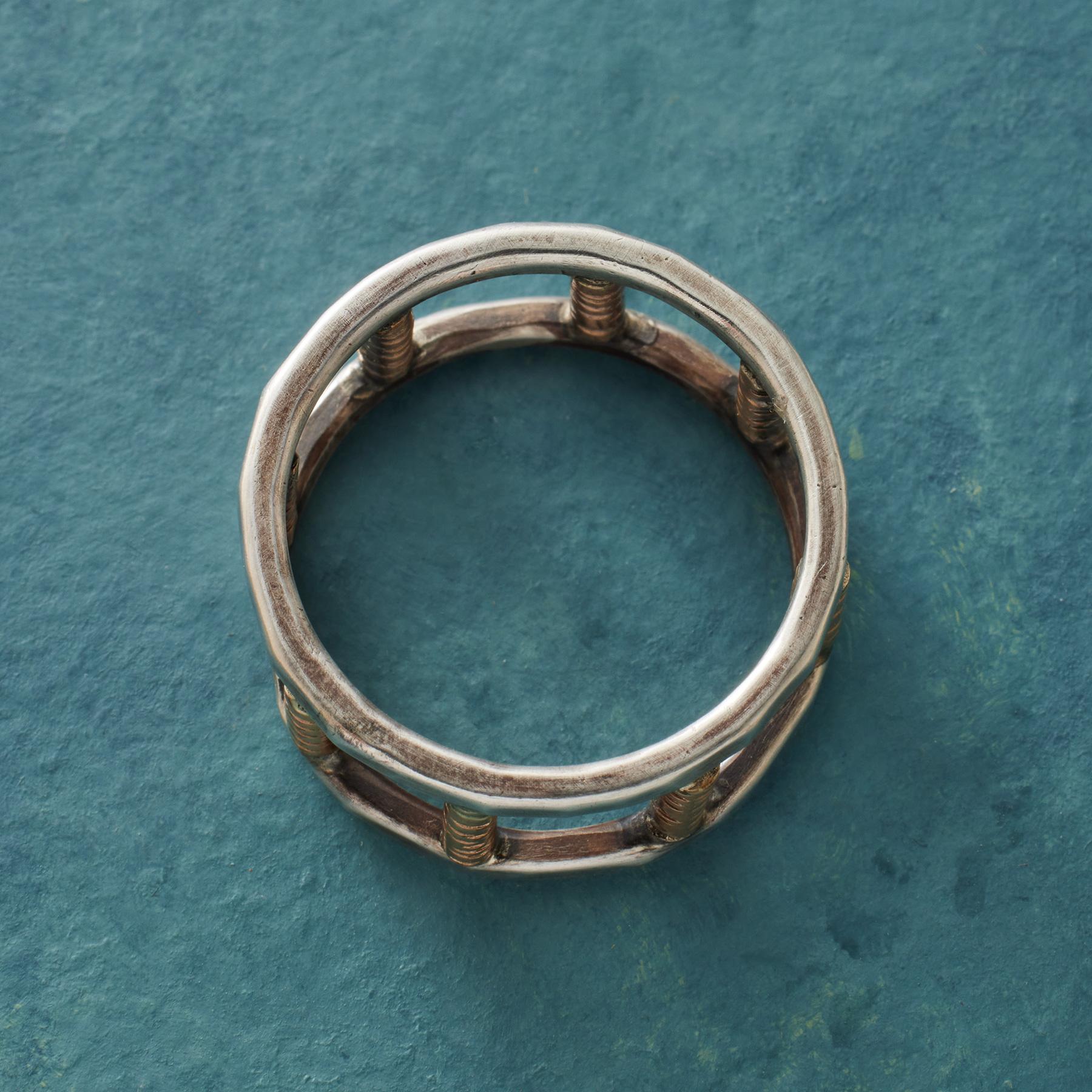 Rollaway Ring