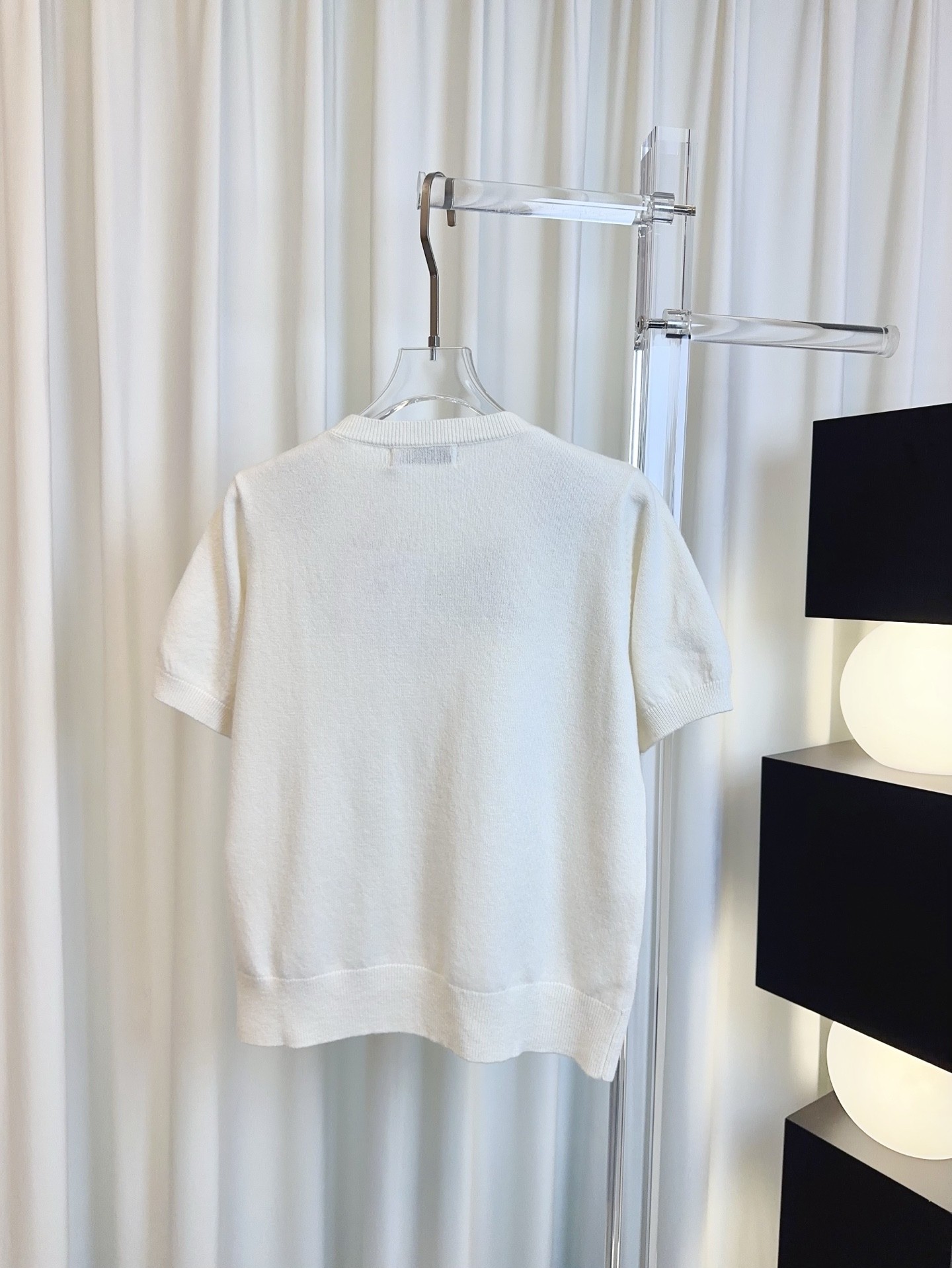 DR Women's knitted short sleeve