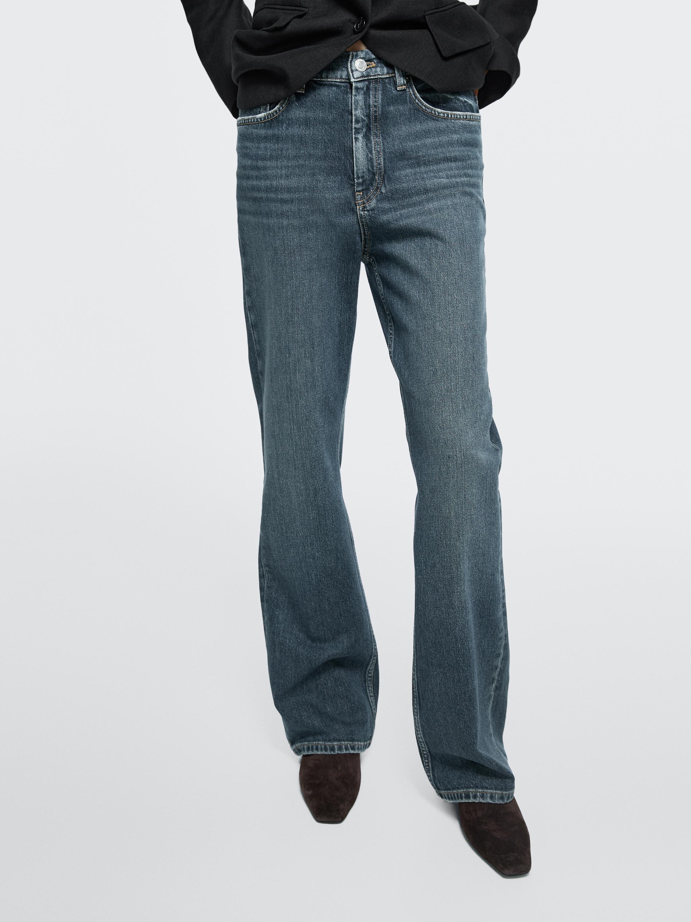 Jeans bootcut fit tiro alto