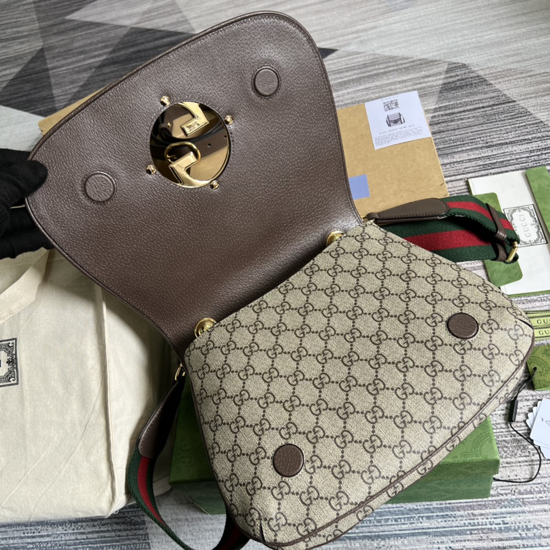 Woman’s Handbag with straps 11.4″x8.7″x2.8″ BB-9190095