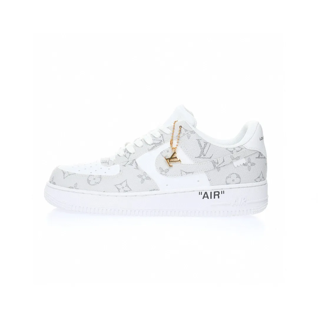 【日本未入荷】♪超入手困難LOUIS VUITTON X NIKE AIR FORCE1 ホワイトグレー【代金引換】