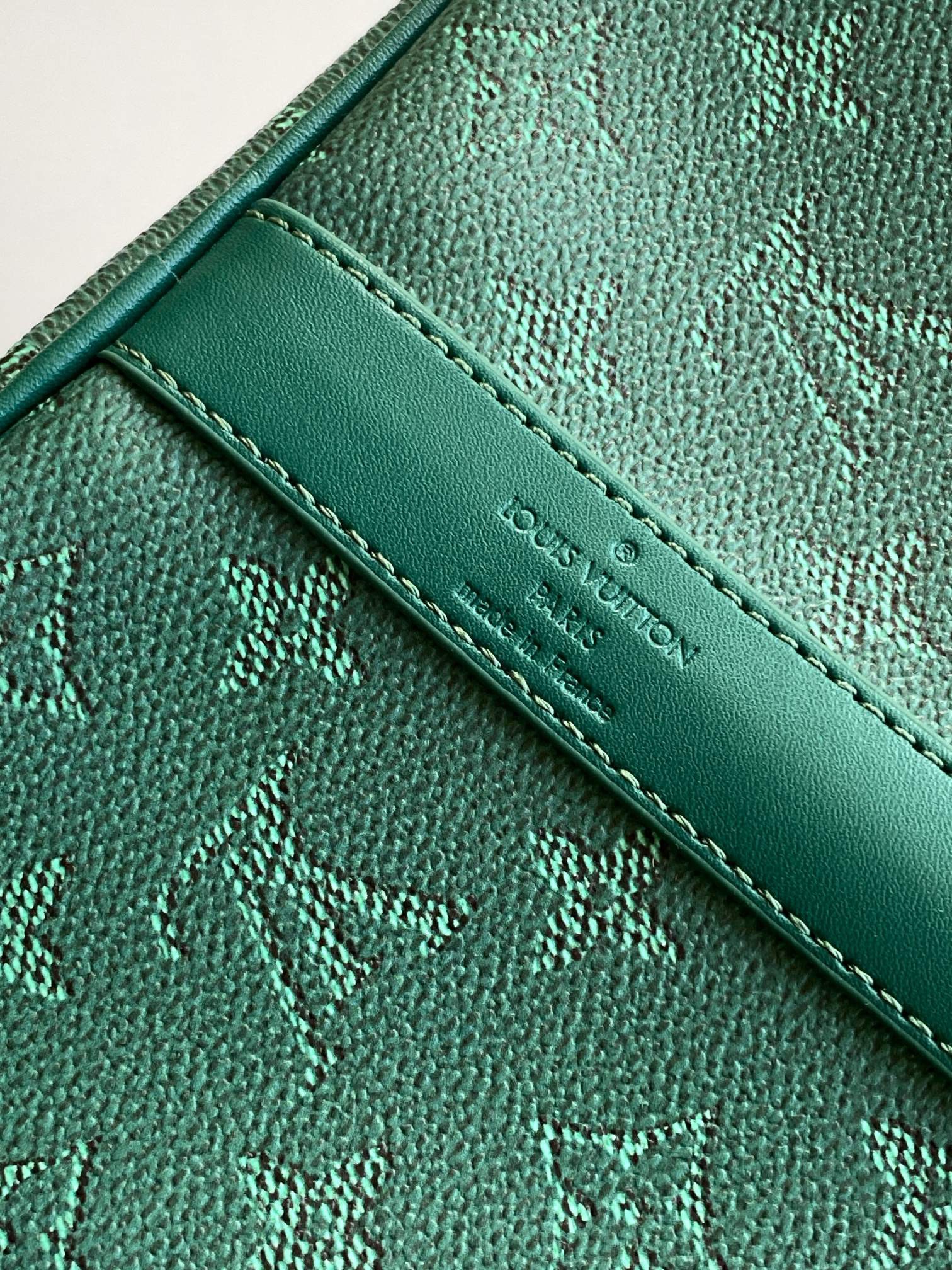 LV Keepall M26865 29X23X50CM