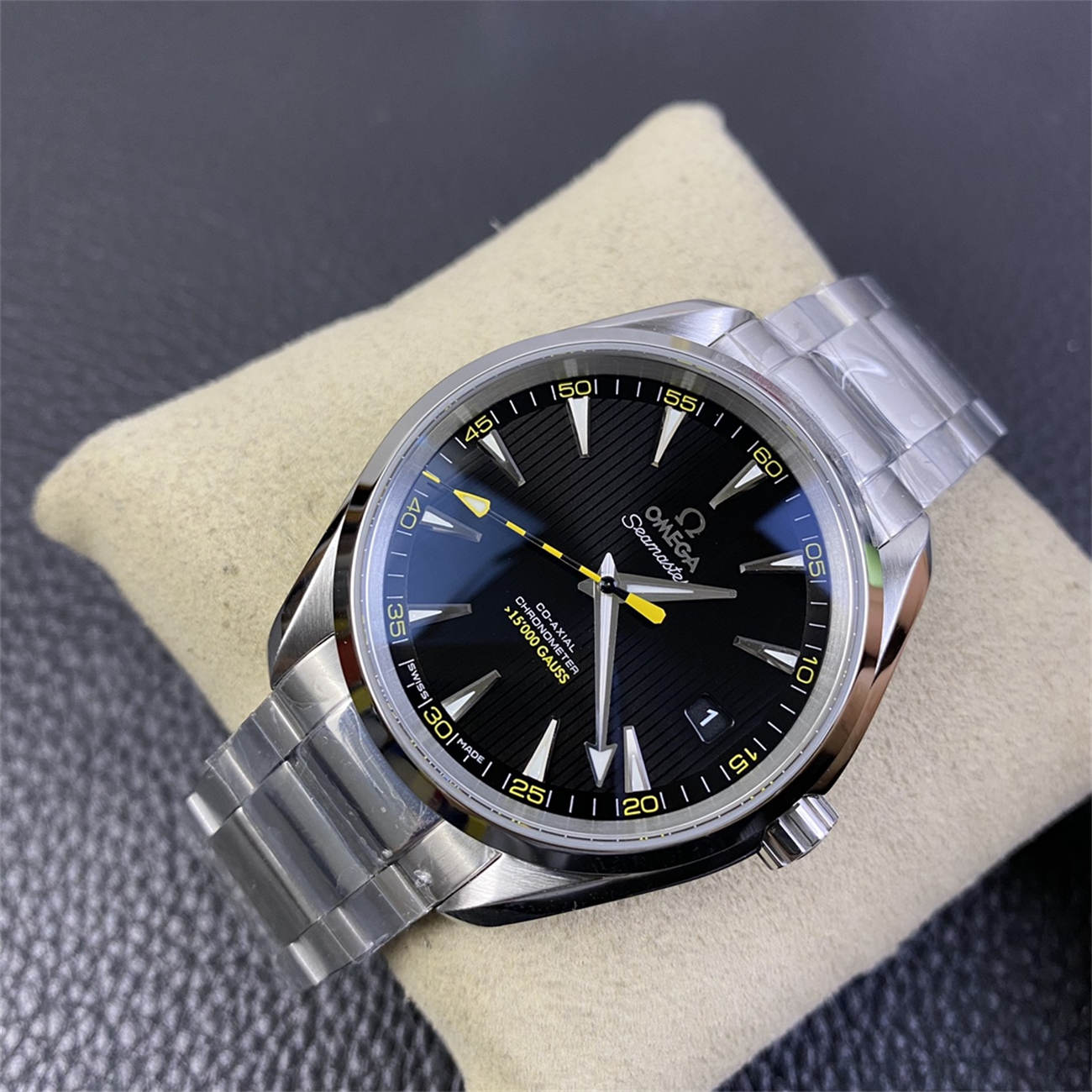 Omega Seamaster Replica – VSF Aqua Terra 150 “Bumblebee” Premium Edition