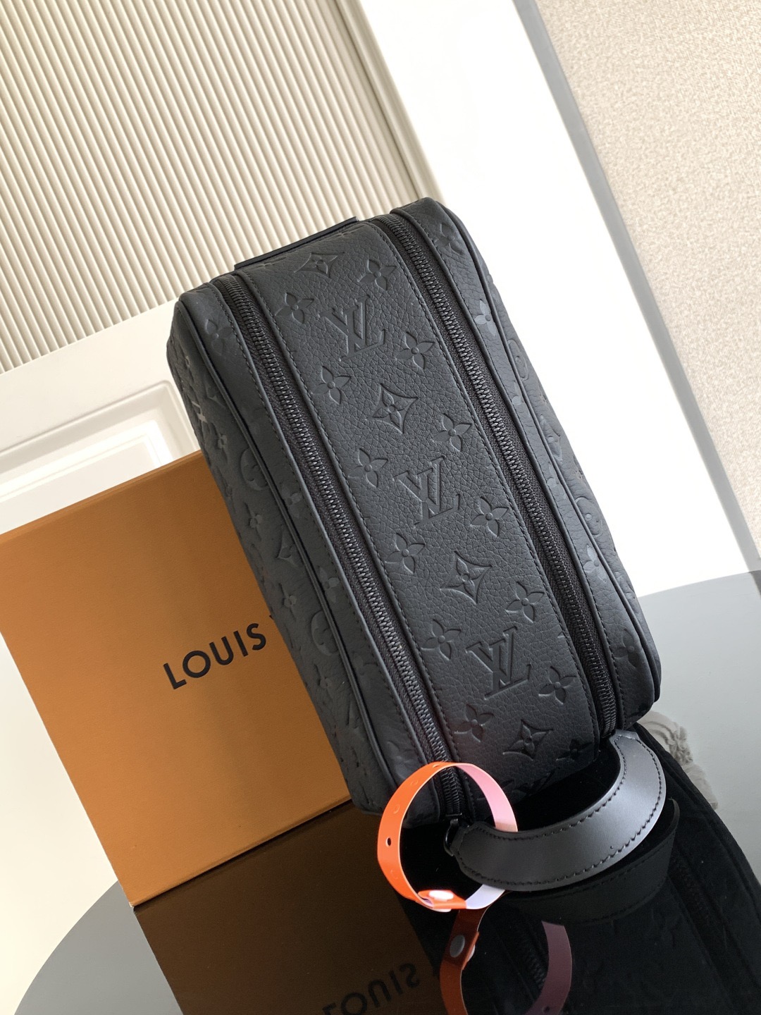 LV Shoulder handbag 28*15*16.5cm