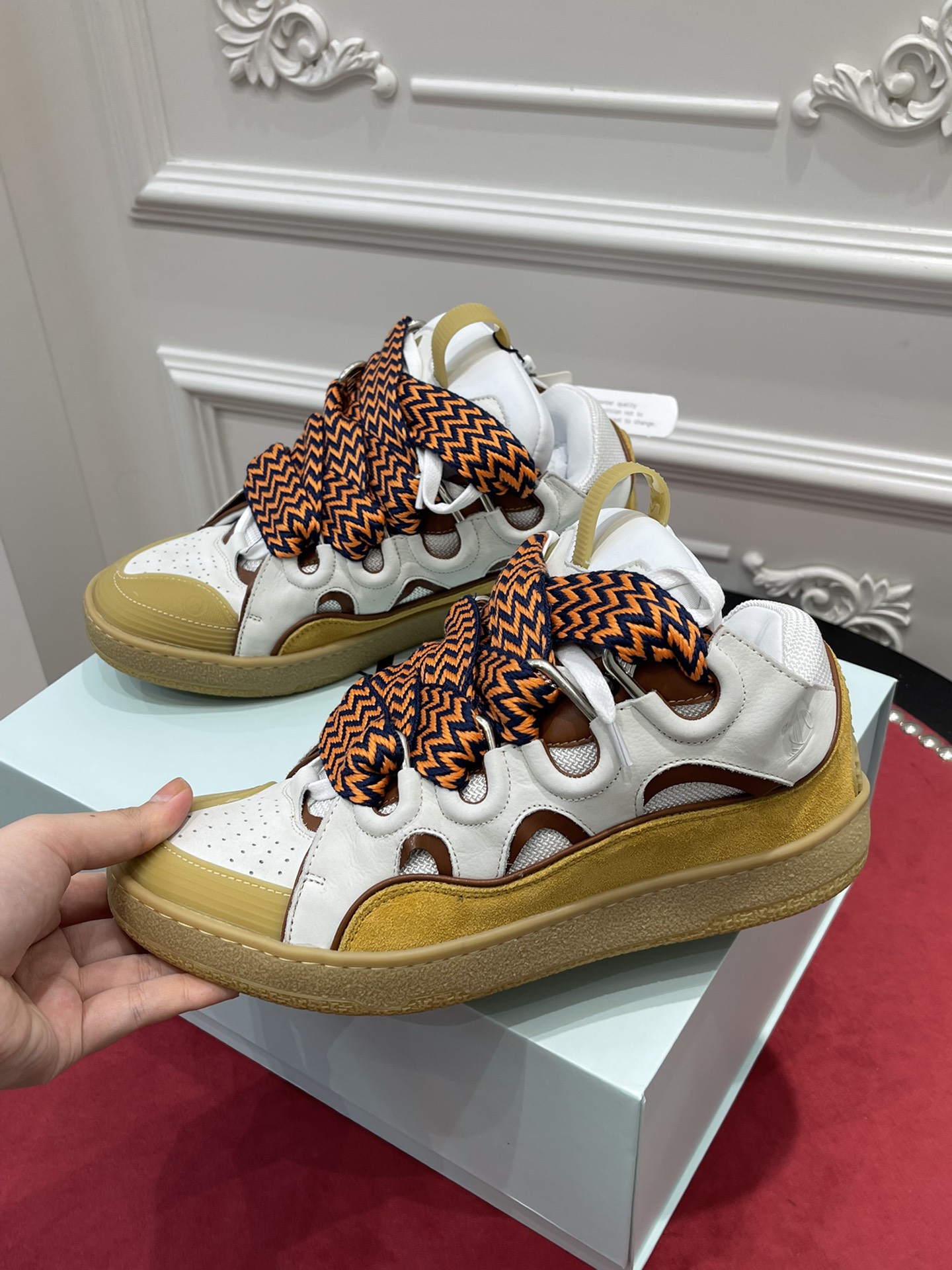 LAN Curb Sneaker Beige FM-SKRK11-LIAG-H2105