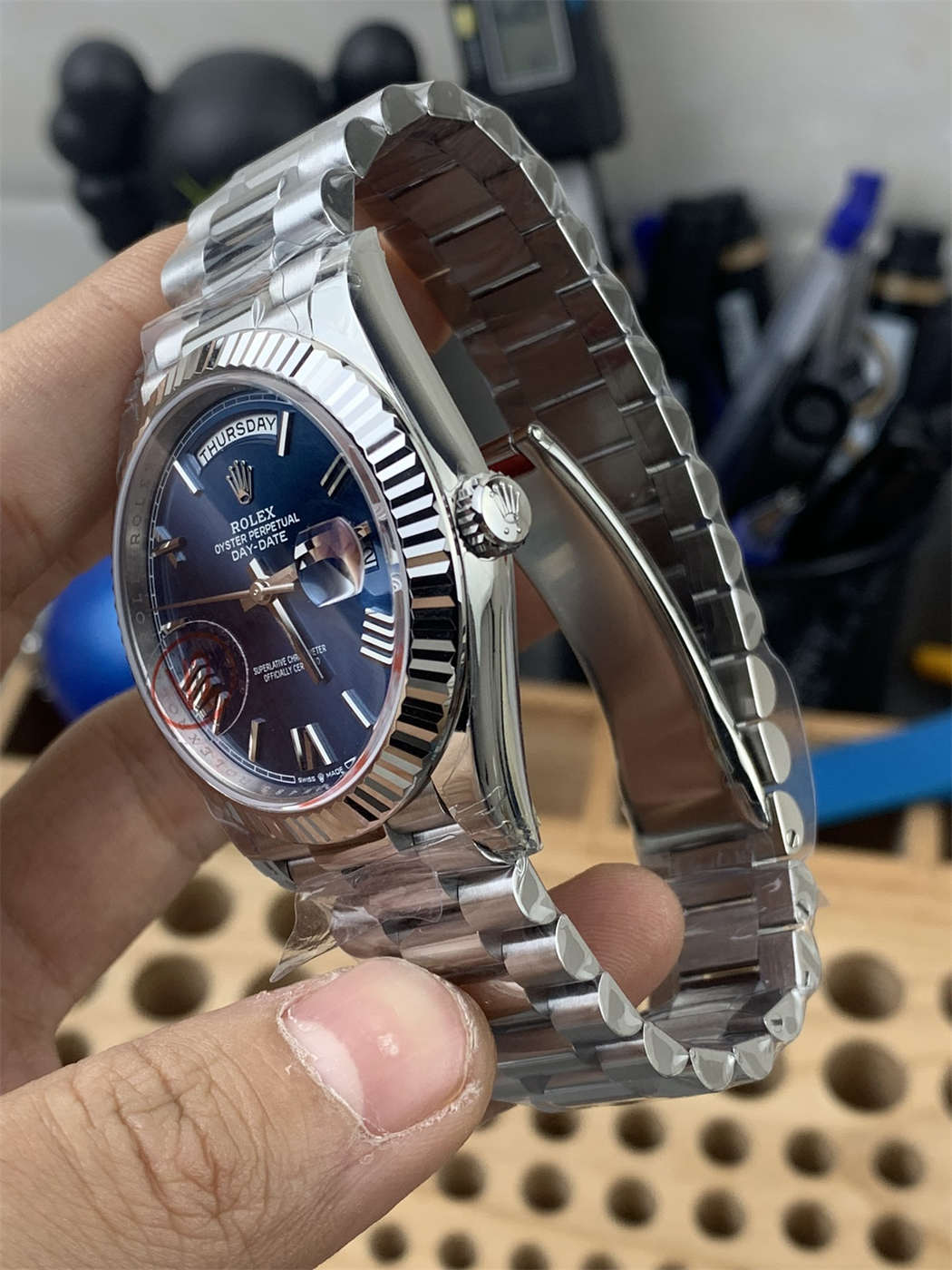 VSF Tungsten Day-Date 40 Bright Blue – 228239 White Gold (182g Weighted)