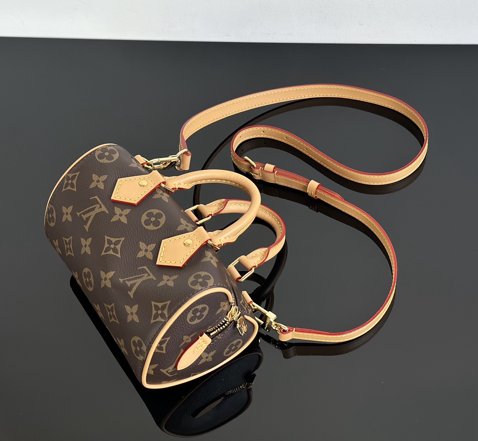 LV Nano Speedy M13226 10.5*11.5*18CM