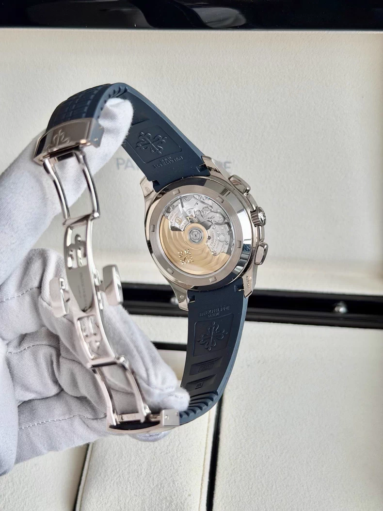 Patek Philippe Aquanaut Mens Watch 5968G-001