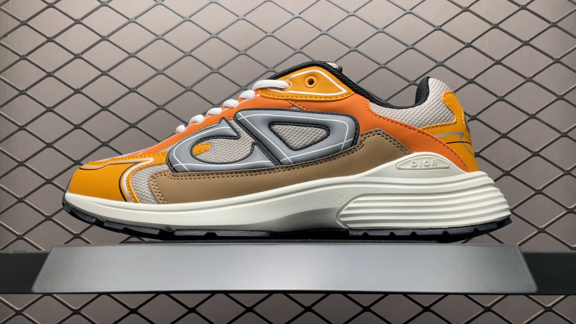 DR b30 sneaker