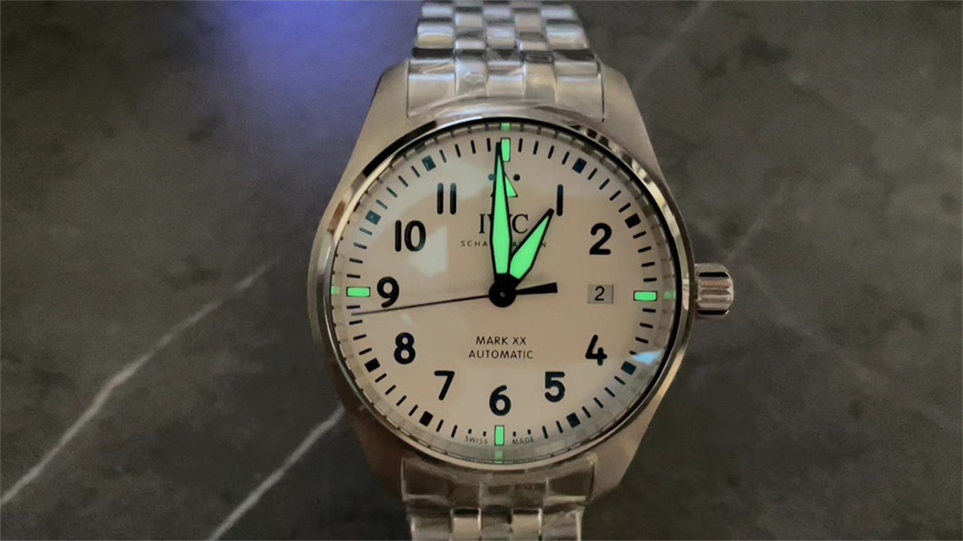 V7 Mark 20 IWC Pilot IW328208 White Dial Bracelet Edition – The Ultimate ‘NWBIG’ Super Clone