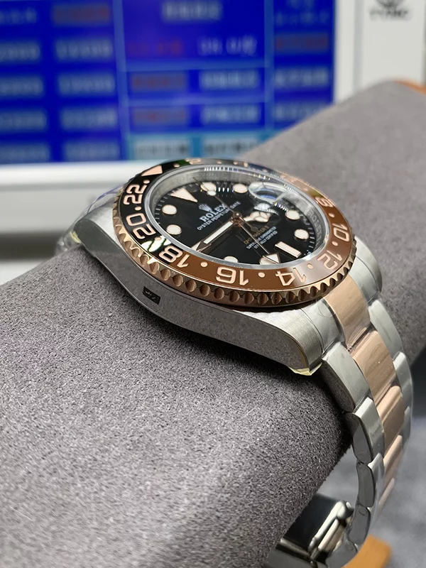 Classical Mechanical Watch WB-7180068