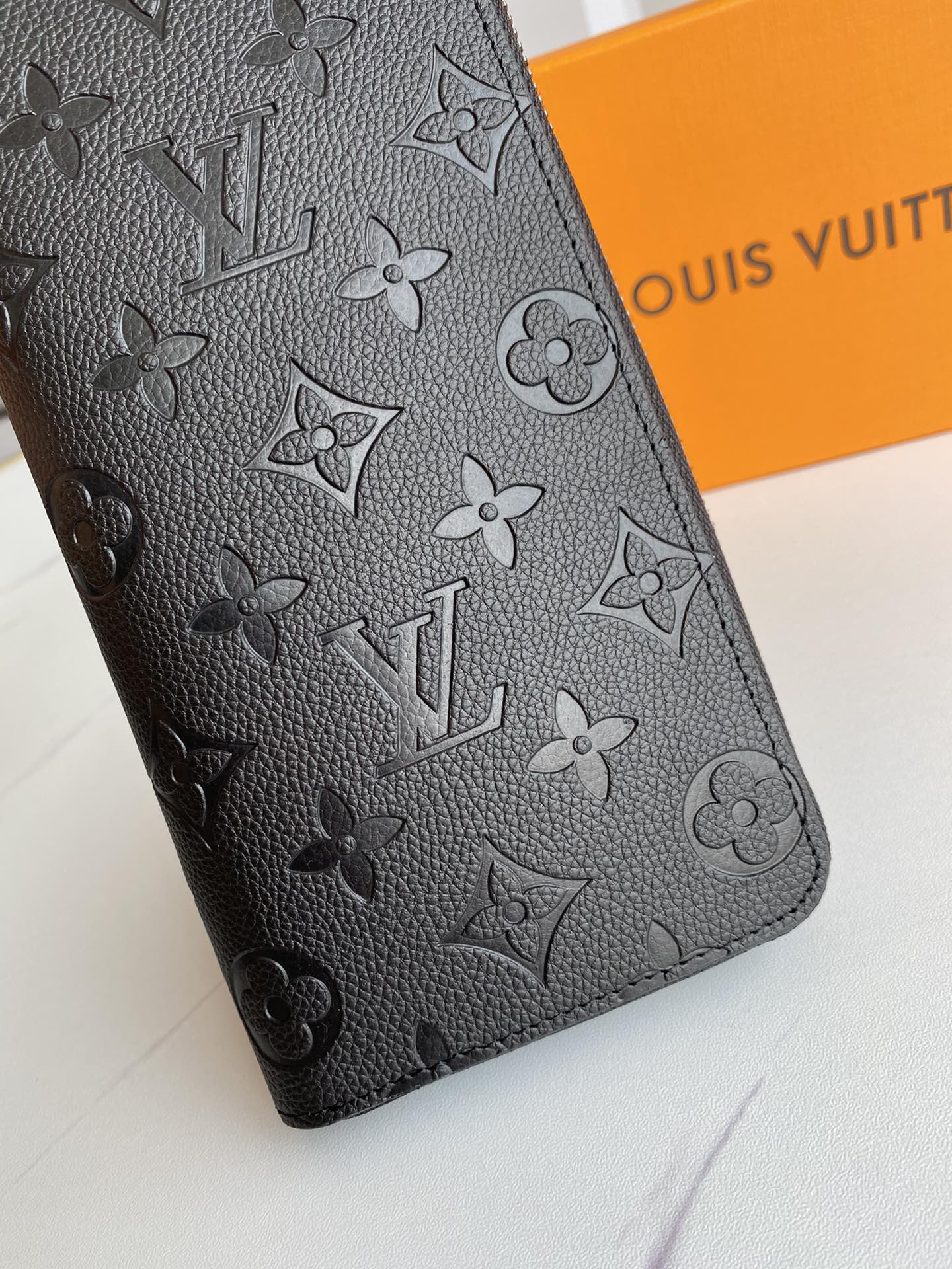 Long Wallet 7.5″x3.9″ BB-918000393