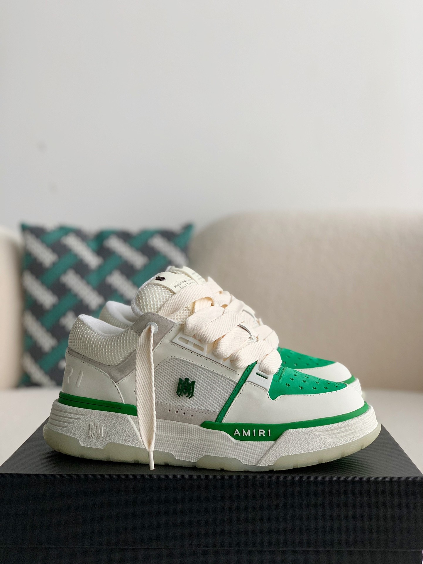 AMRI Sneakers