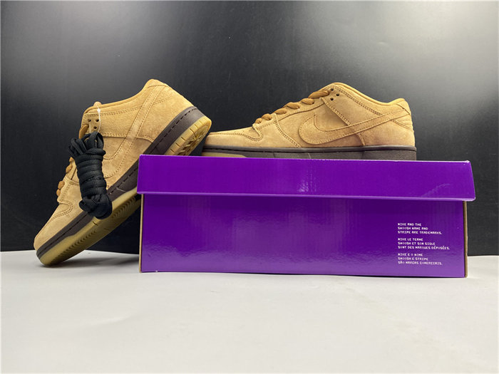 NK SB Dunk Low Wheat BQ6817-204