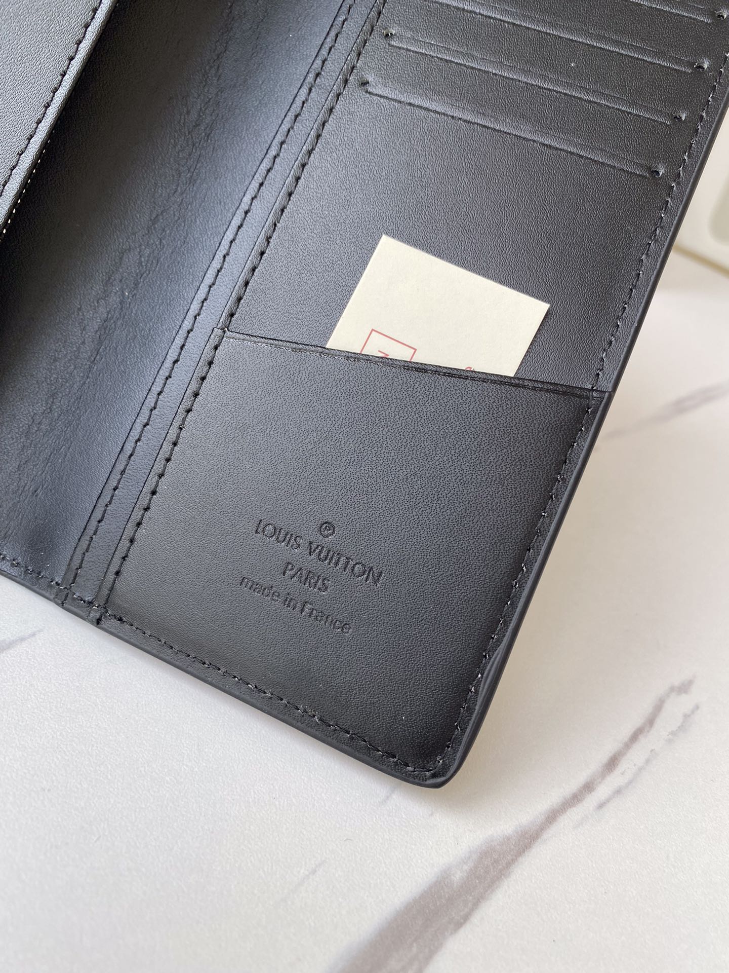 Long wallet 3.9″x7.5″x0.8″ BB-918000284
