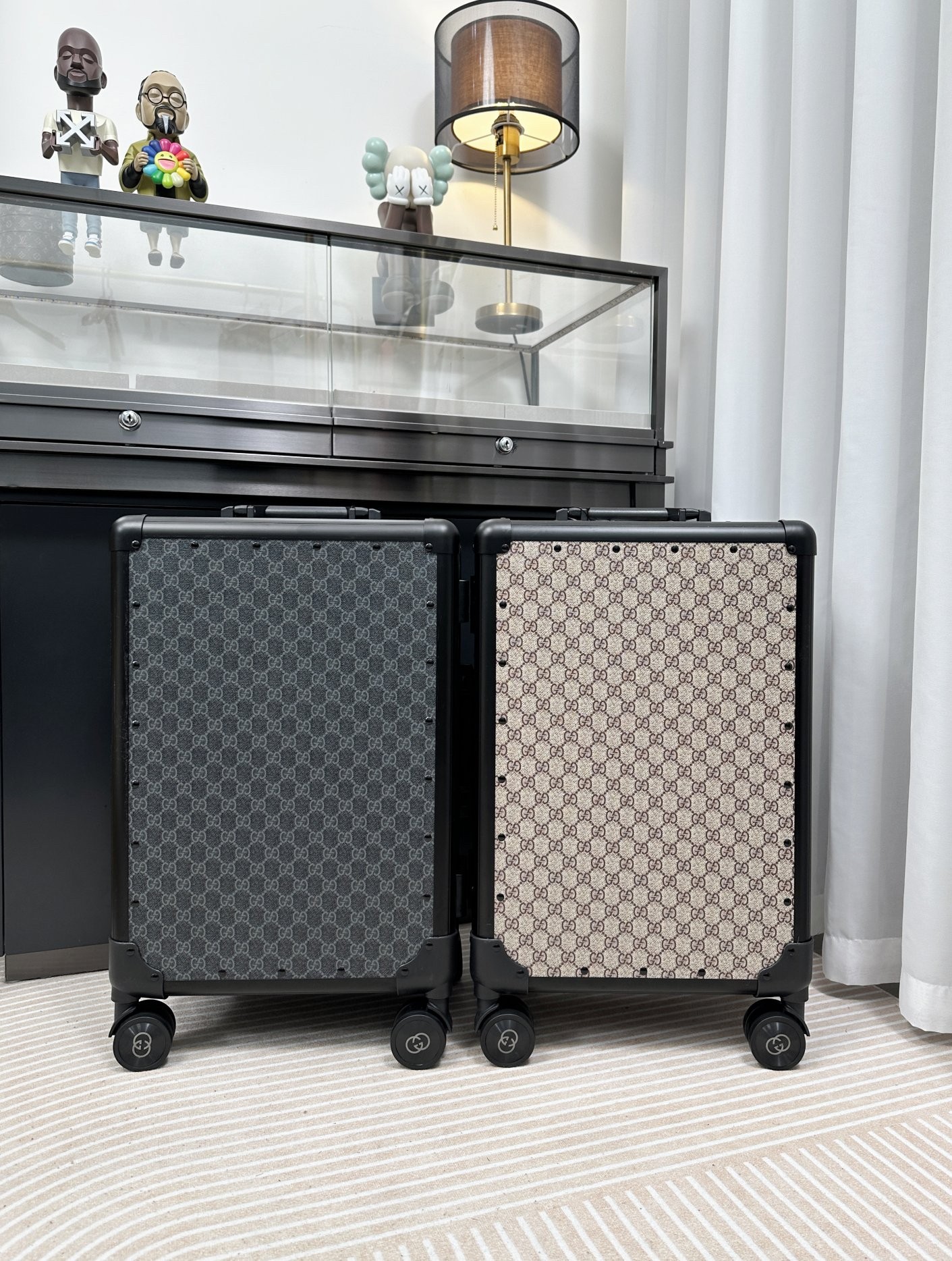 GUC Suitcase Size：37x21x57cm（Multiple colors）