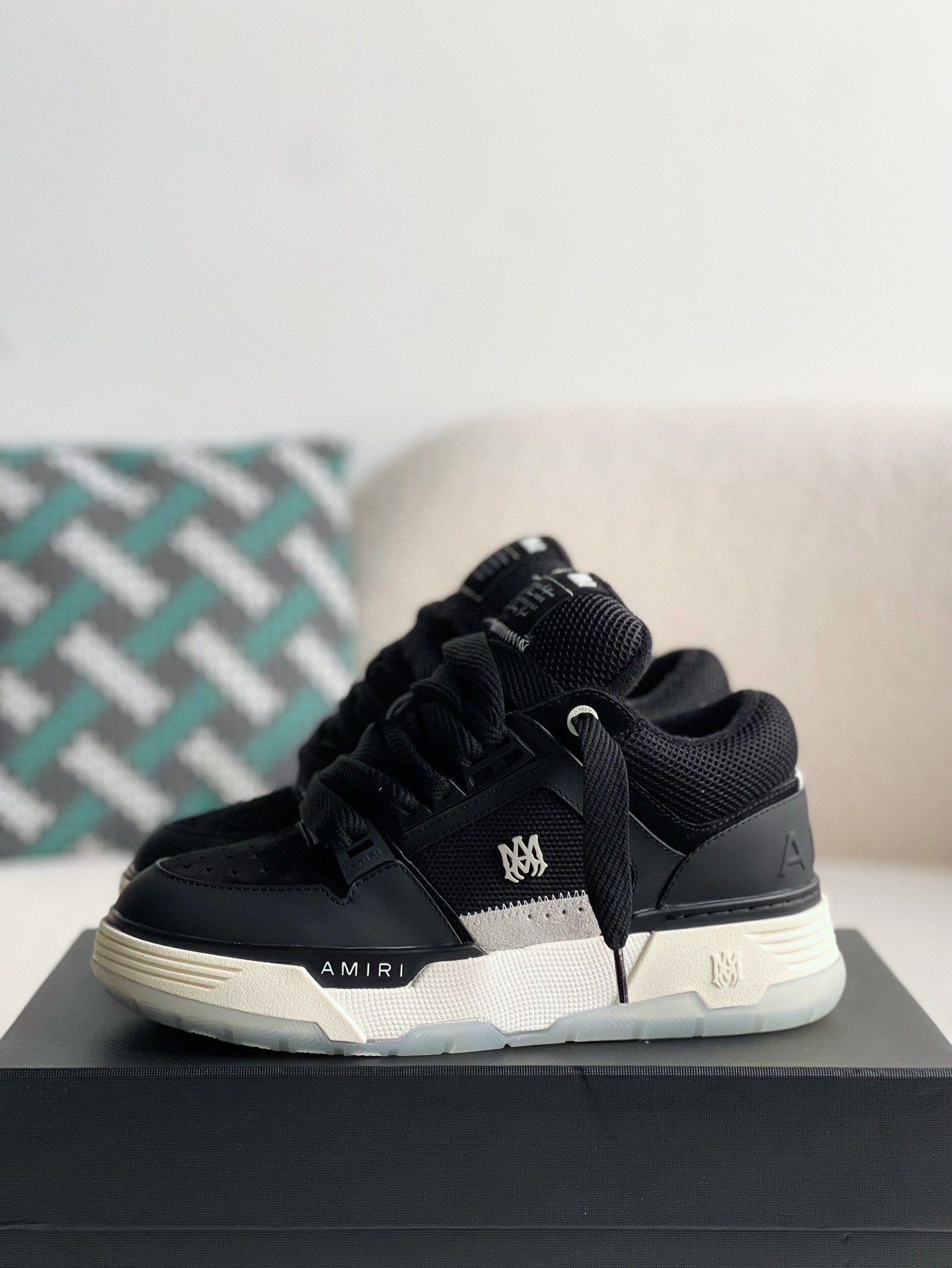 AMRI Sneakers