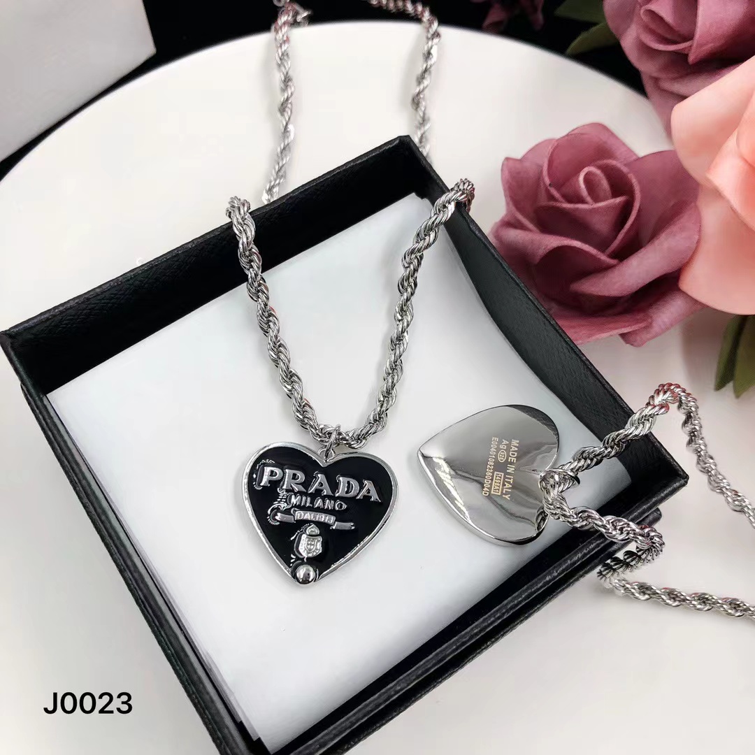 Classic Heart Pendants Silver Chains Necklace PPXL-9120006