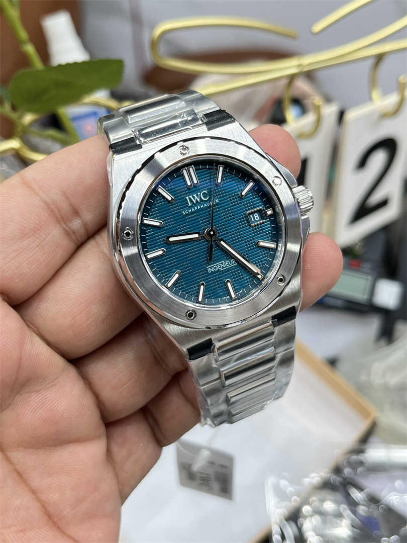 IWC Ingenieur Replica Blue Dial Watch – 40mm V7 Factory Automatic