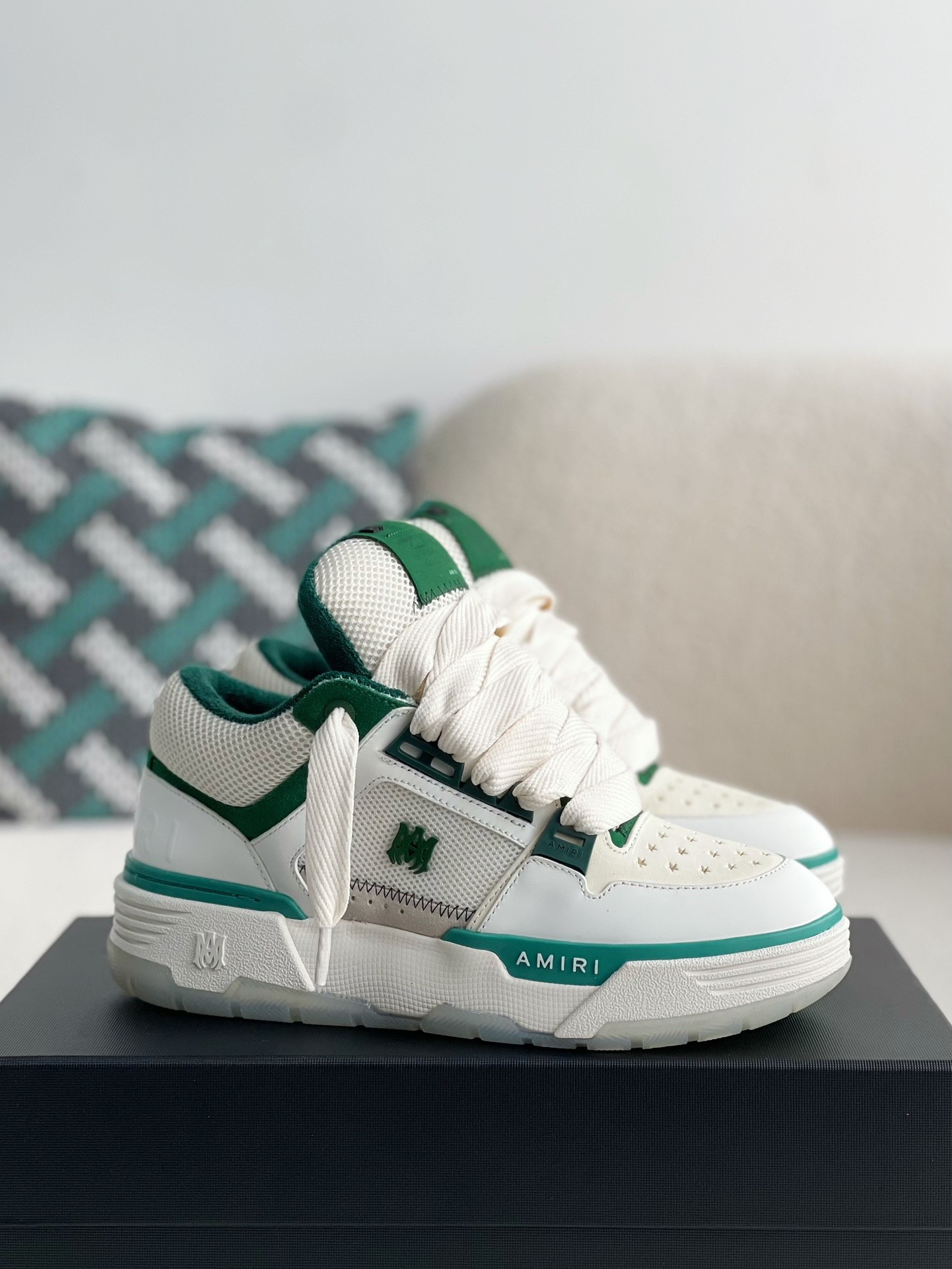 AMRI Sneakers