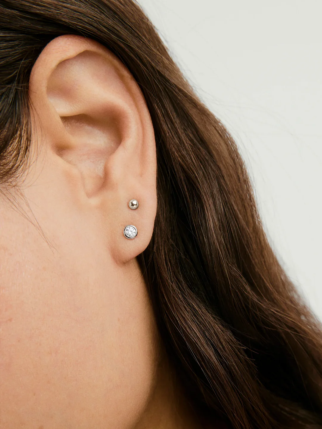 Round Sapphire Studs