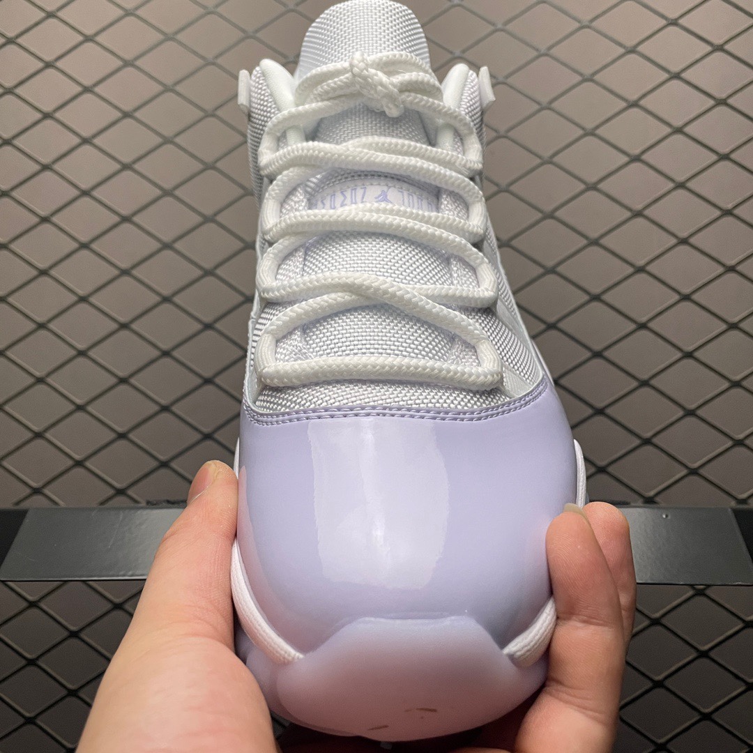 JRD 11 Retro Low Pure Violet AH 7860-101